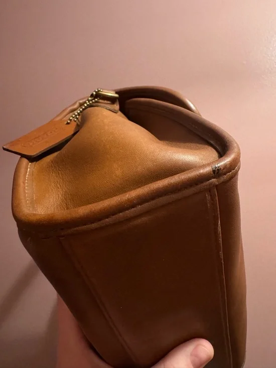 Vintage Coach Manor Bag - Picture 7 of 15